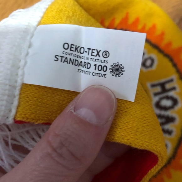 Double-Sided Major League Soccer/Honey Bunches of Oats Scarf - Picture 5 of 6